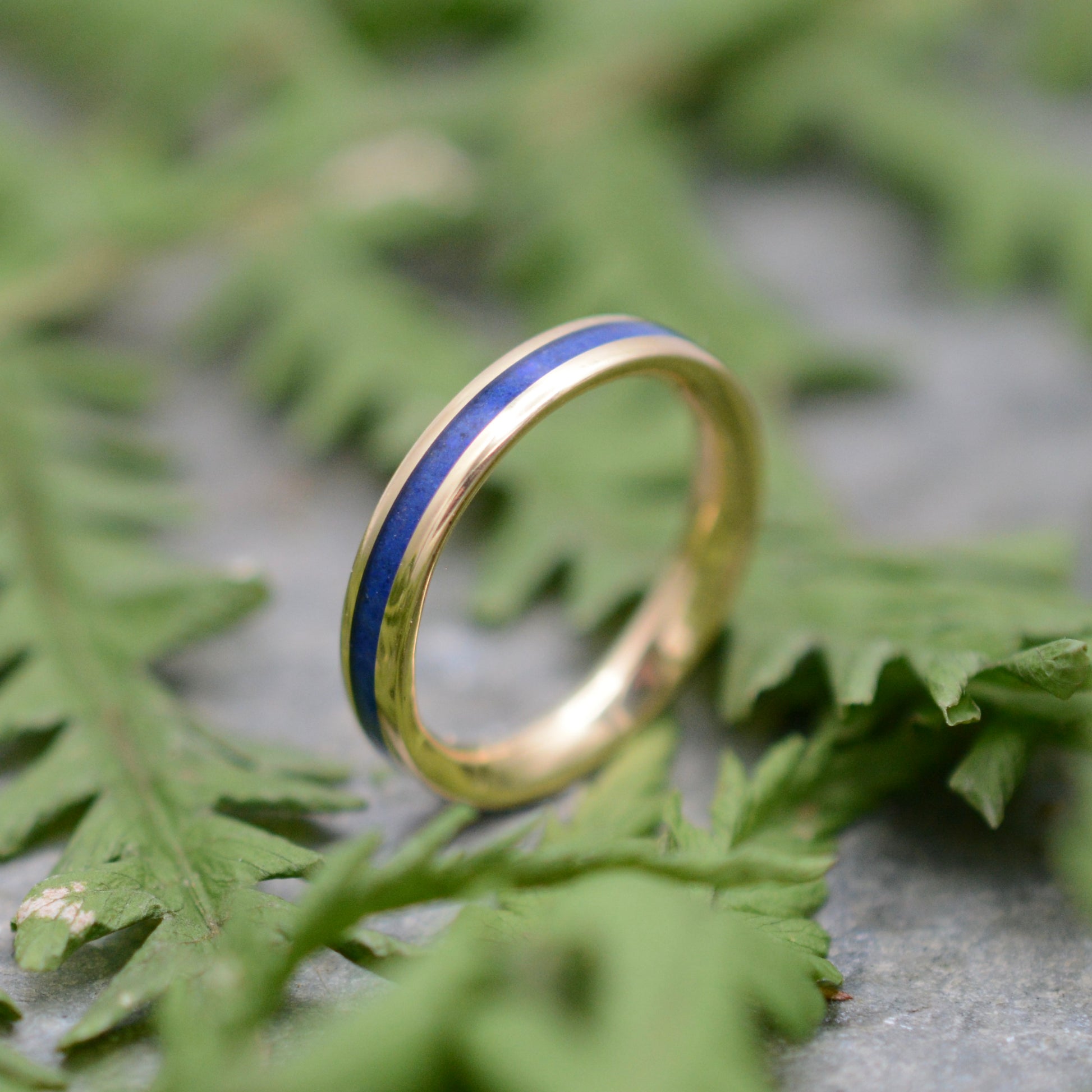 Yellow Gold Lados Lapis Lazuli Wedding Ring - Naturaleza Organic Jewelry