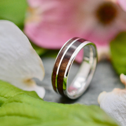 Un Lado Asi Dogwood and Recycled Sterling Silver Wood Wedding Band - Naturaleza Organic Jewelry