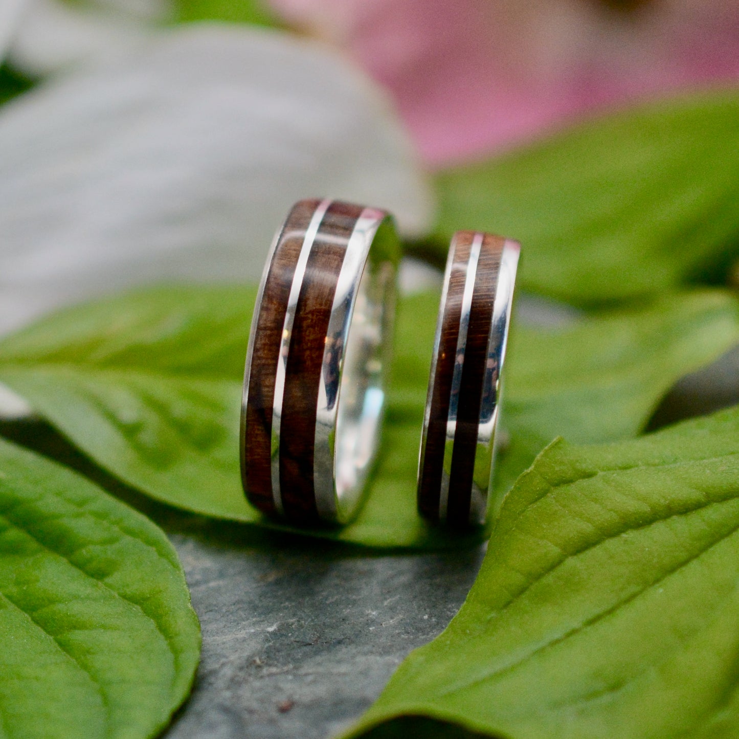 Un Lado Asi Dogwood and Recycled Sterling Silver Wood Wedding Band