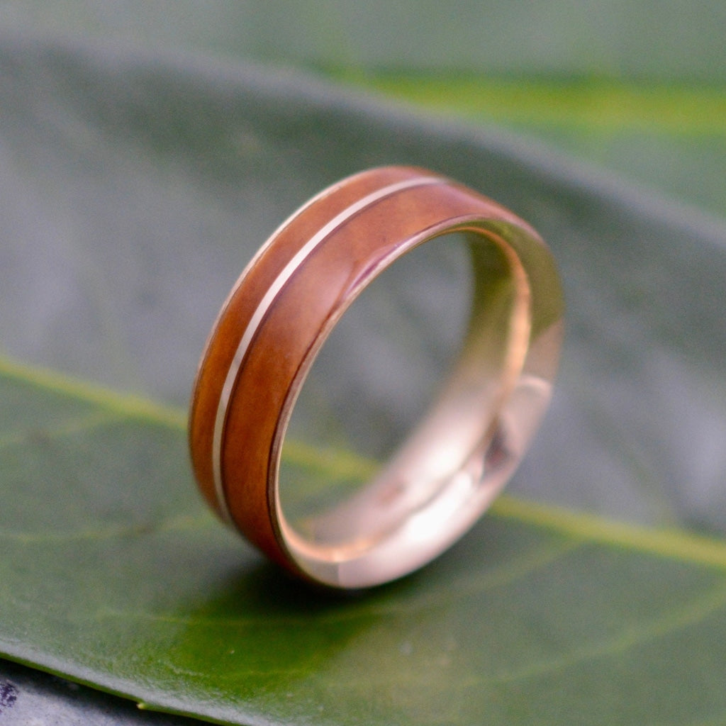 Yellow Gold Wood Wedding Band Asi Guayacán Wood Ring Recycled Gold Wood Ring Mens Wooden Ring Comfort Fit Wood Ring