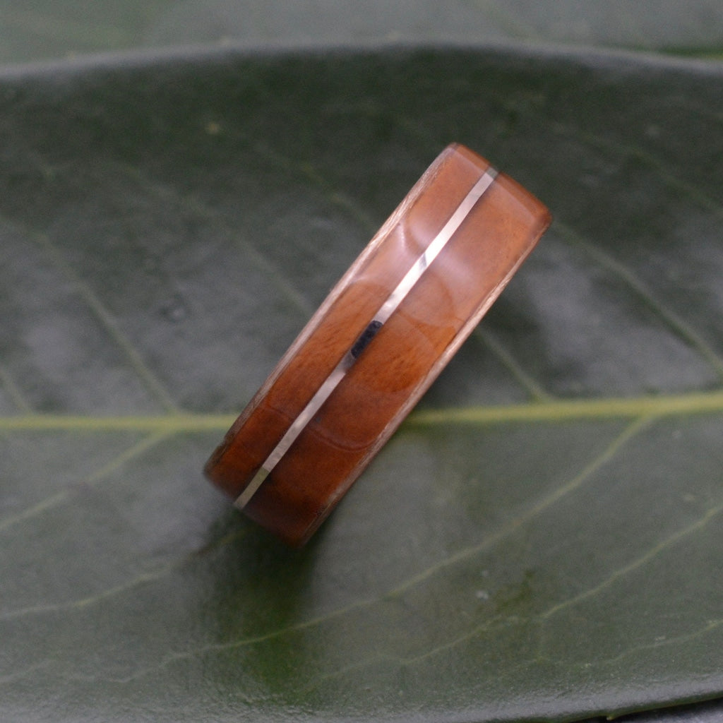 Yellow Gold Wood Wedding Band Asi Guayacán Wood Ring Recycled Gold Wood Ring Mens Wooden Ring Comfort Fit Wood Ring