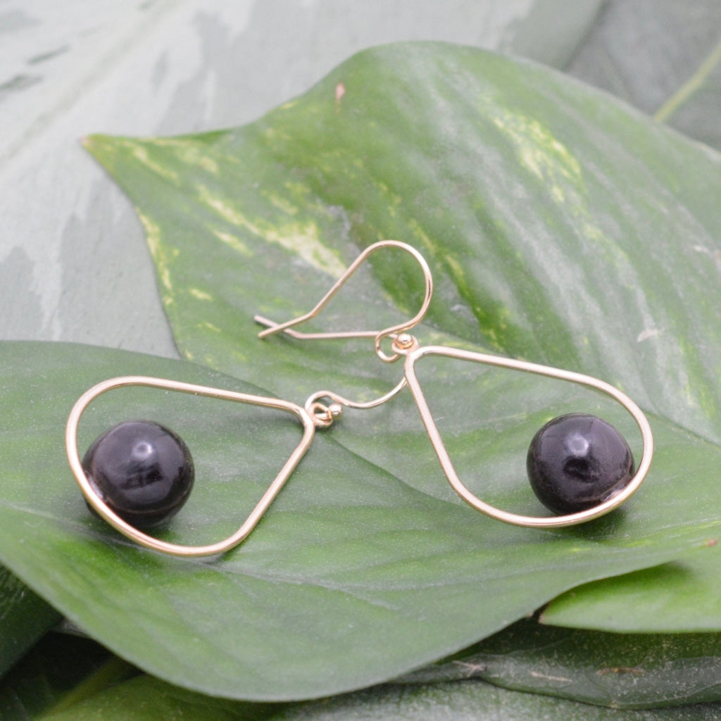Lagrima Earrings with Patacón Seed and Yellow Gold - teardrop dangle goldr earrings ecofriendly earrings organic earrings black pearl