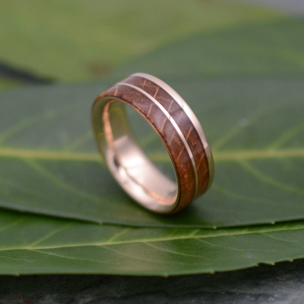 Un Lado Asi Rose Gold Bourbon Barrel Wood Ring Rose Gold Whiskey Barrel Wedding Band Gold Wood Wedding Ring Mens Gold Wood Ring