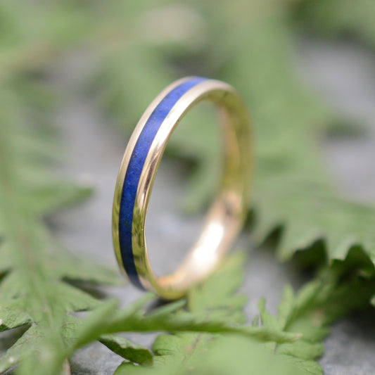 Yellow Gold Lados Lapis Lazuli Wedding Ring