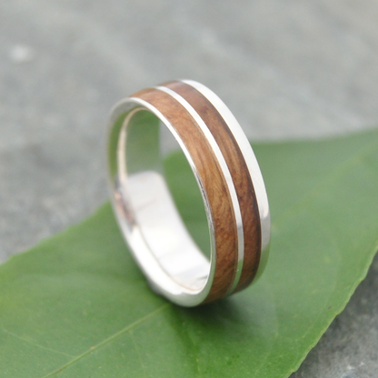Bourbon barrel wedding ring with 14k white gold, Un Lado Asi design