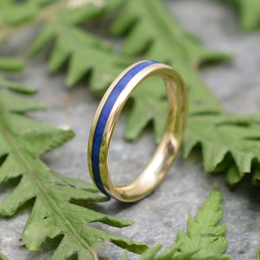 Lapis lazuli wedding ring with 14k yellow gold, Lados design