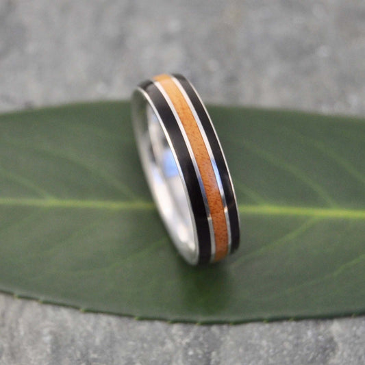Juntos wood wedding ring with coyol seed, moran wood and sterling silver