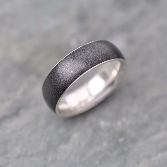 Siempre volcanic sand ring with recycled sterling silver, comfort fit