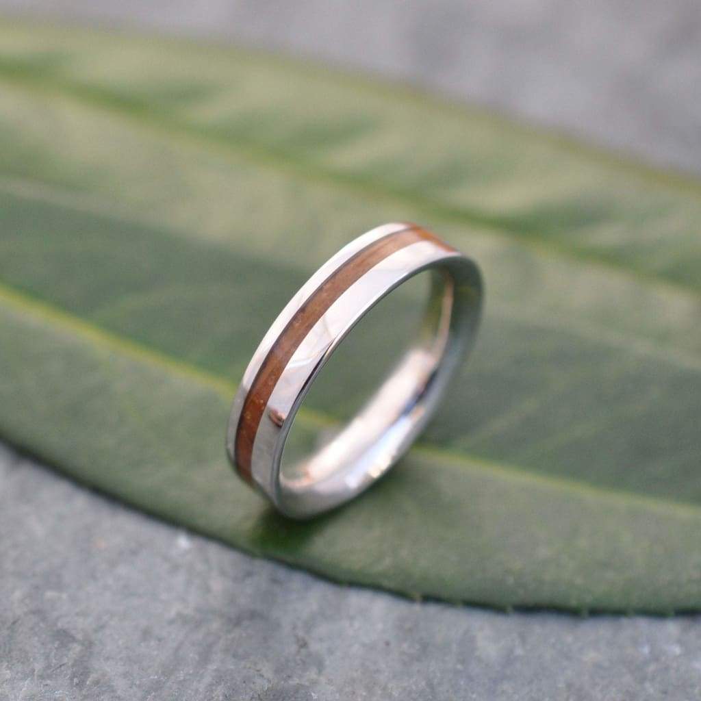 Comfort fit bourbon barrel ring with 14k white gold