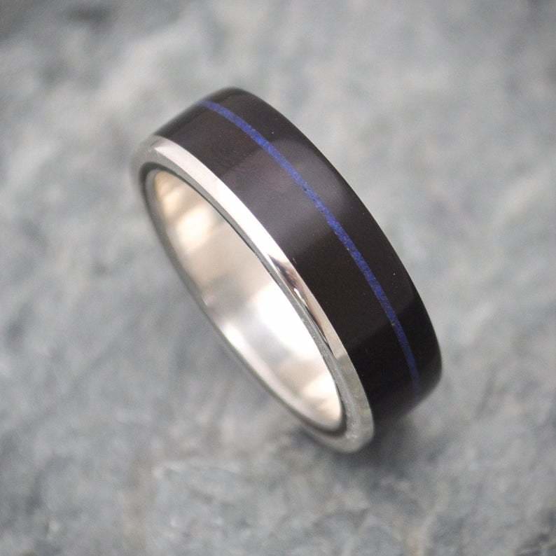 Deep black coyol with lapis inlay and sterling silver, Un Lado Asi