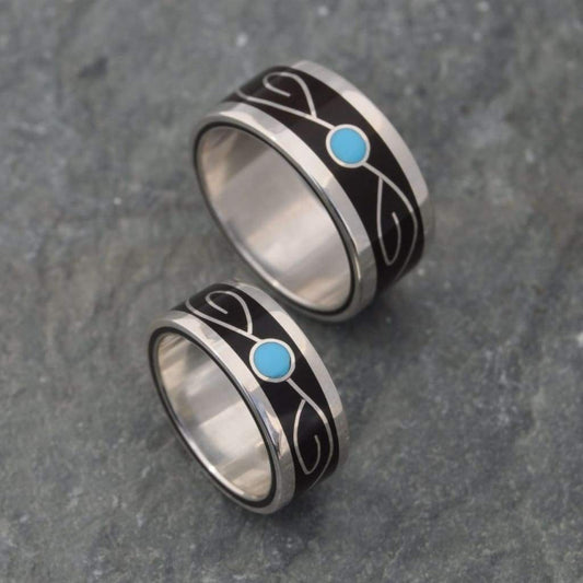 Vida turquoise and coyol wood ring with sterling silver vine inlay