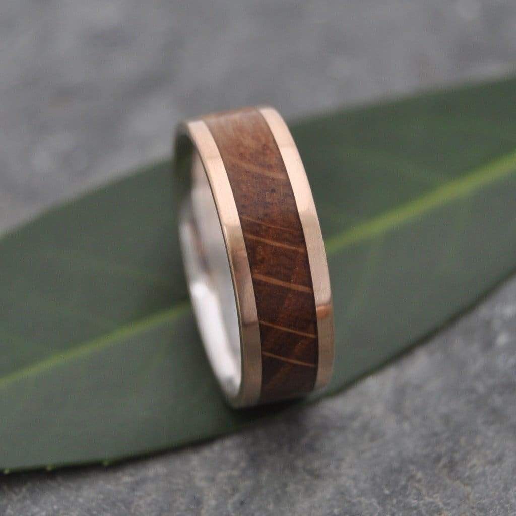 Symmetric bourbon barrel wedding band with yellow gold and silver, Lados