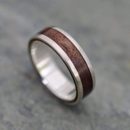Lados Kentucky Black Walnut Wood Ring - Naturaleza Organic Jewelry & Wood Rings