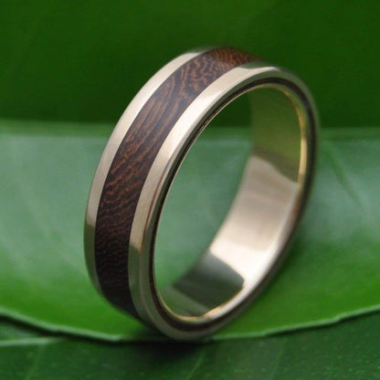 Yellow Gold Wood Wedding Ring, Lados Nacascolo - Naturaleza Organic Jewelry & Wood Rings