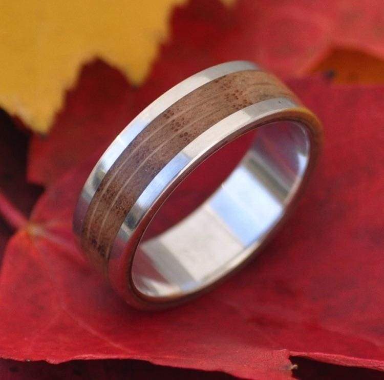 Lados Oak Wood Ring - Naturaleza Organic Jewelry & Wood Rings