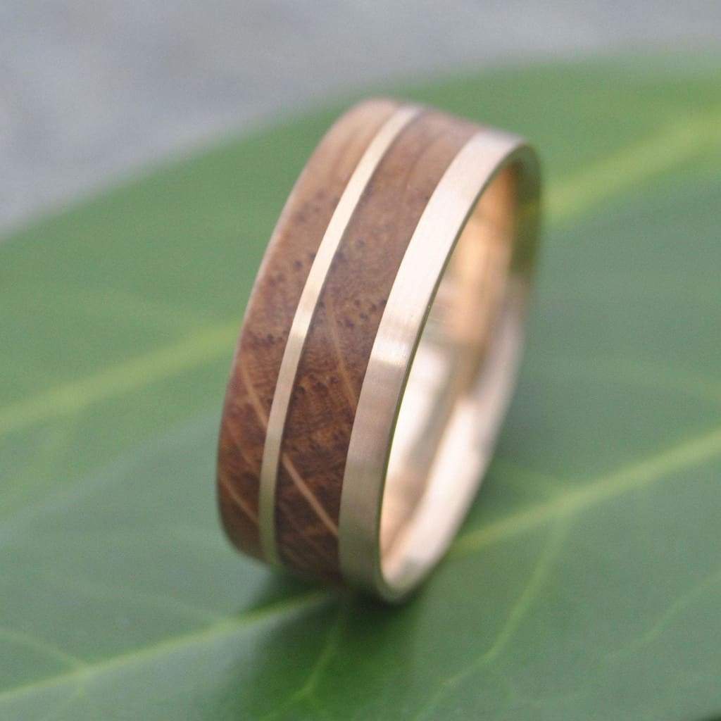 Mens bourbon barrel wedding band with 14k yellow gold, Un Lado Asi design
