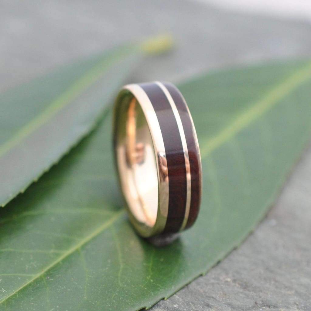 Handmade wood ring with nacascolo wood and recycled yellow gold, comfort fit