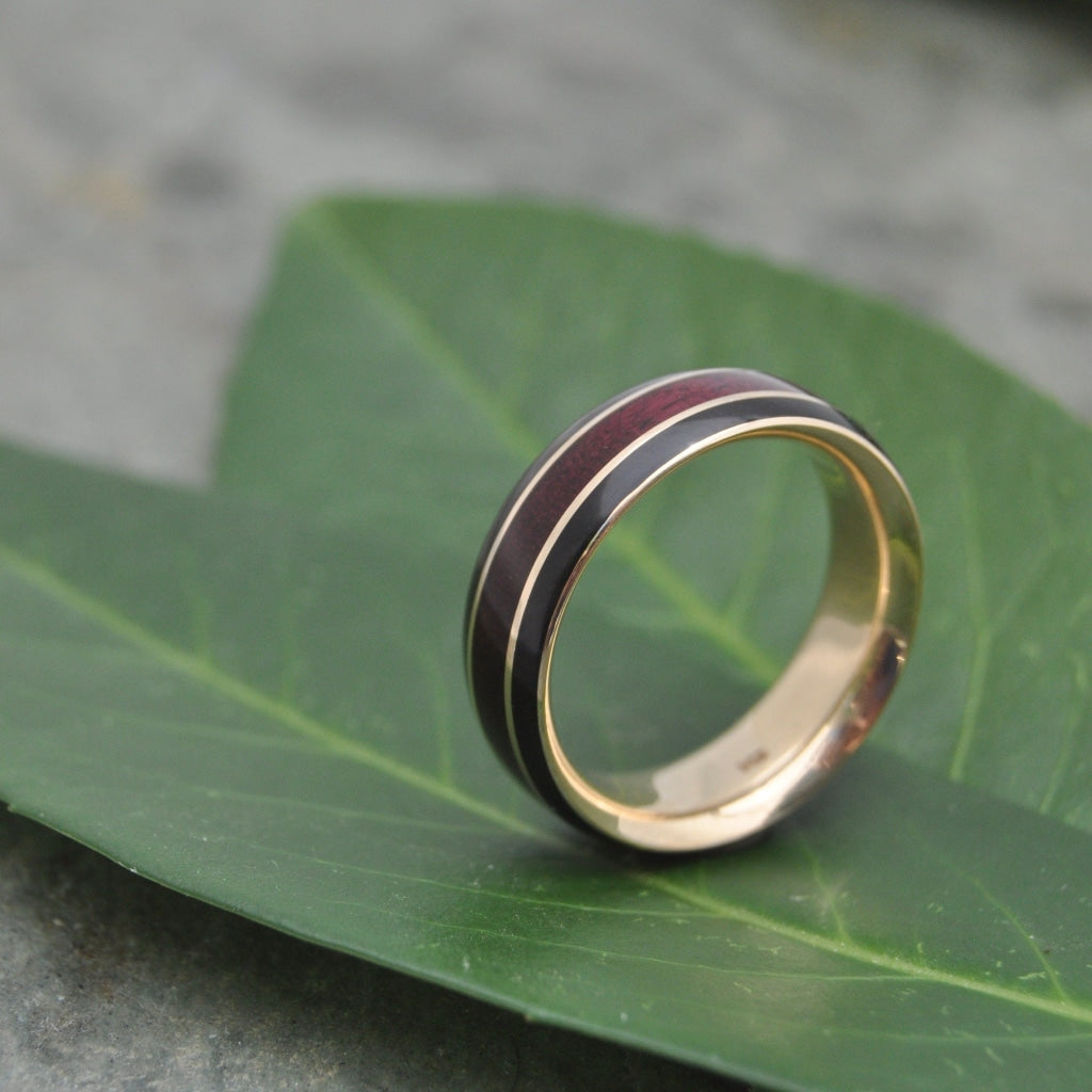 Mens wood and gold wedding band with purpleheart inlay