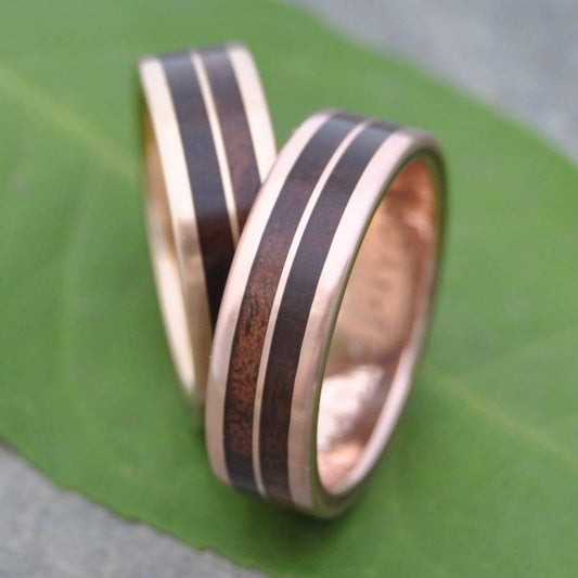 Rose gold and wood wedding band with nacascolo wood and 14k rose gold, Lados Linea design