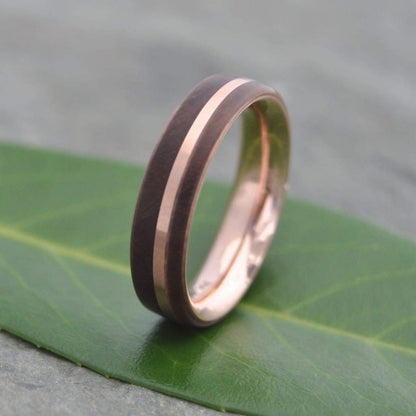 Dark nacascolo wood and rose gold ring, Solsticio comfort fit design