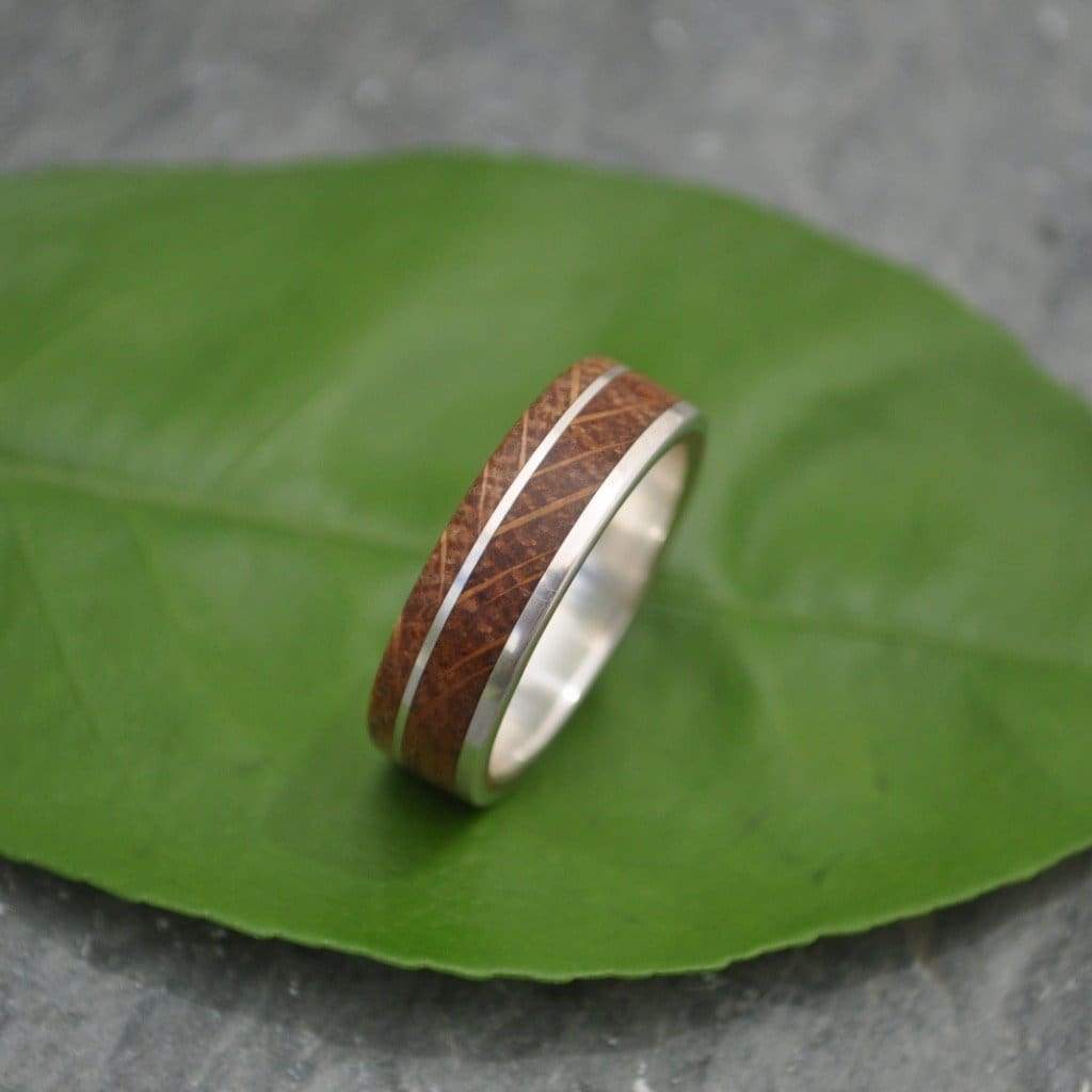 Kentucky Bourbon Barrel Wedding Band, Un Lado Asi Wood Ring - Naturaleza Organic Jewelry & Wood Rings