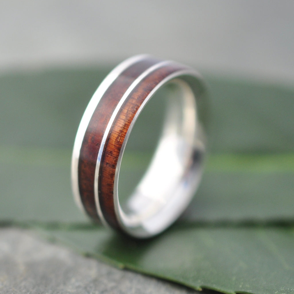 Un Lado Asi White Gold Koa Wood Wedding Ring 14k Recycled White Wood Wedding Band, White Gold Mens Wooden Wedding Ring Koa Wedding Band