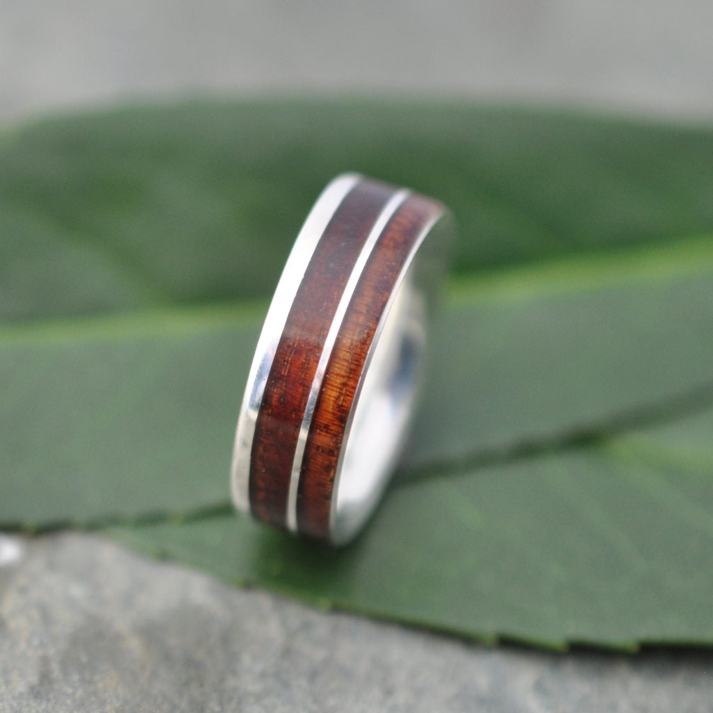 Un Lado Asi White Gold Koa Wood Wedding Ring 14k Recycled White Wood Wedding Band, White Gold Mens Wooden Wedding Ring Koa Wedding Band