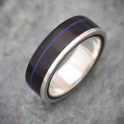 Un Lado Asi coyol and lapis lazuli ring with recycled sterling silver
