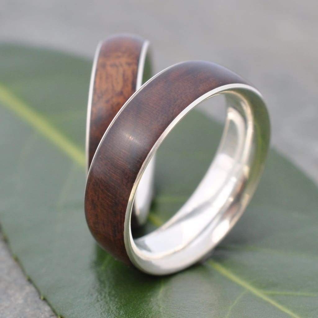 handcrafted white gold laurel macho wood wedding ring set in 5mm and 7mm

